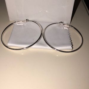 Brandy Melville hoop earrings